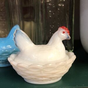 Vintage White Opaline Milk Glass Hen on Nest Salt Cellar WESTMORELAND